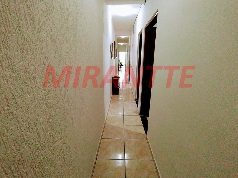 Sobrado de 243m² com 5 quartos em Jardim Brasil