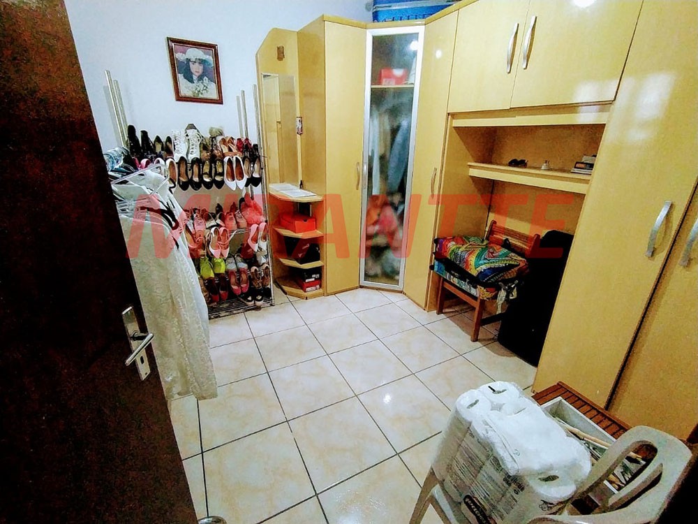 Sobrado de 243m² com 5 quartos em Jardim Brasil
