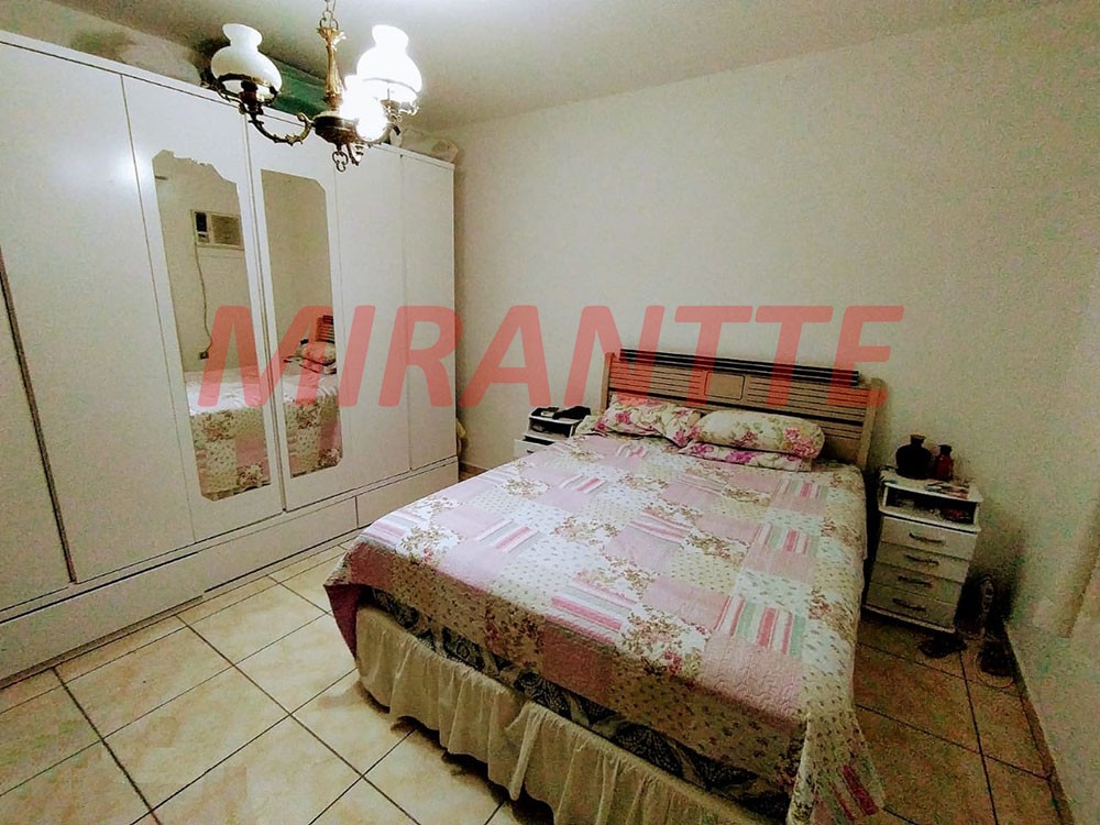 Sobrado de 243m² com 5 quartos em Jardim Brasil