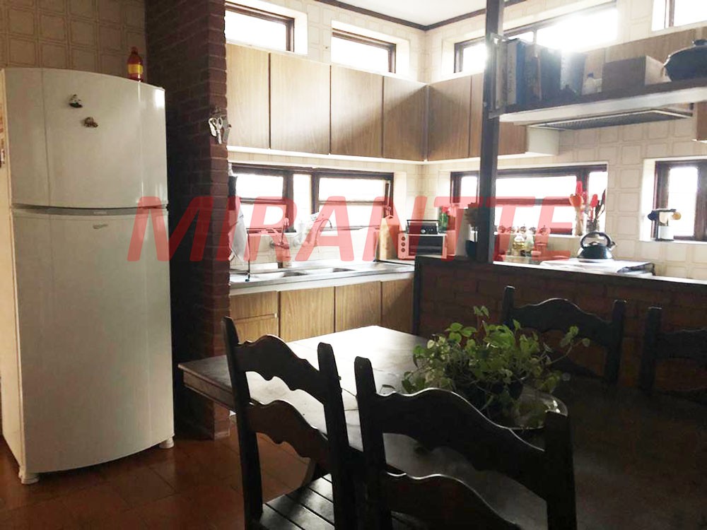 Sobrado de 180m² com 4 quartos em Pompéia