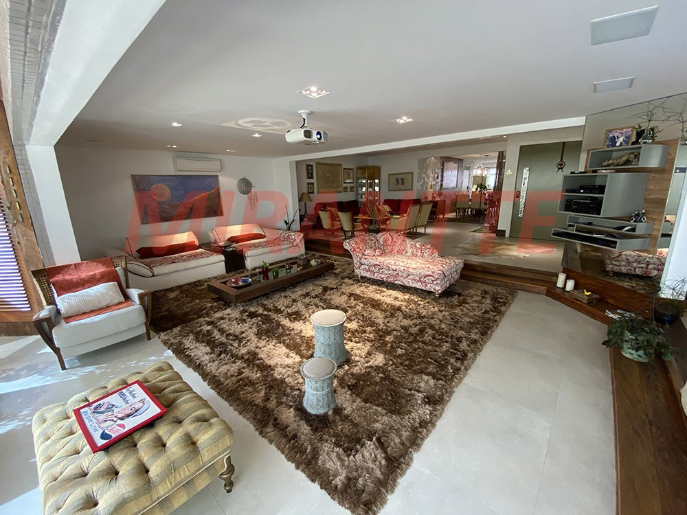 Apartamento de 335m² com 3 quartos em Santa Paula