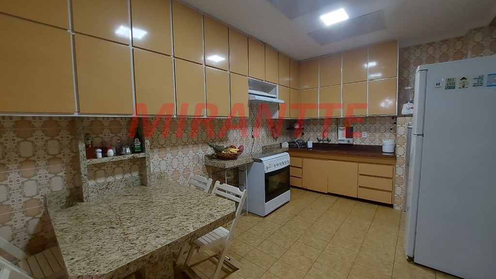 Sobrado de 350m² com 3 quartos em Vila Albertina