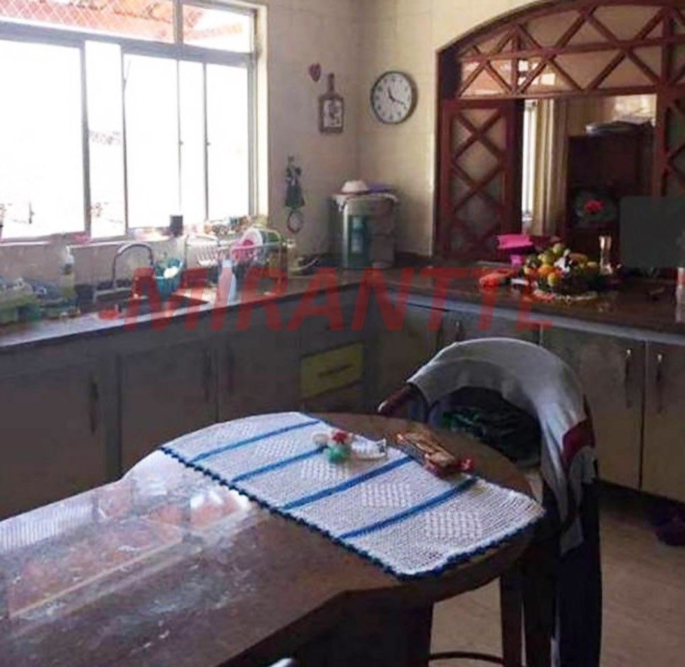 Sobrado de 250m² com 3 quartos em Imirim