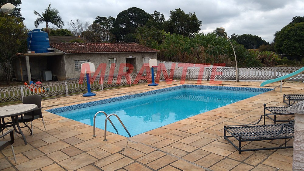 ChÁcara com 4 quartos em Jardim Estância Brasil