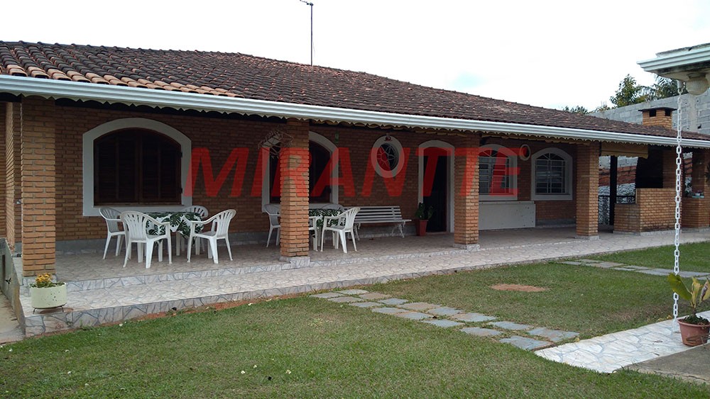 ChÁcara com 4 quartos em Jardim Estância Brasil