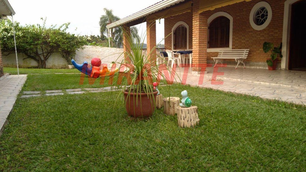 ChÁcara com 4 quartos em Jardim Estância Brasil
