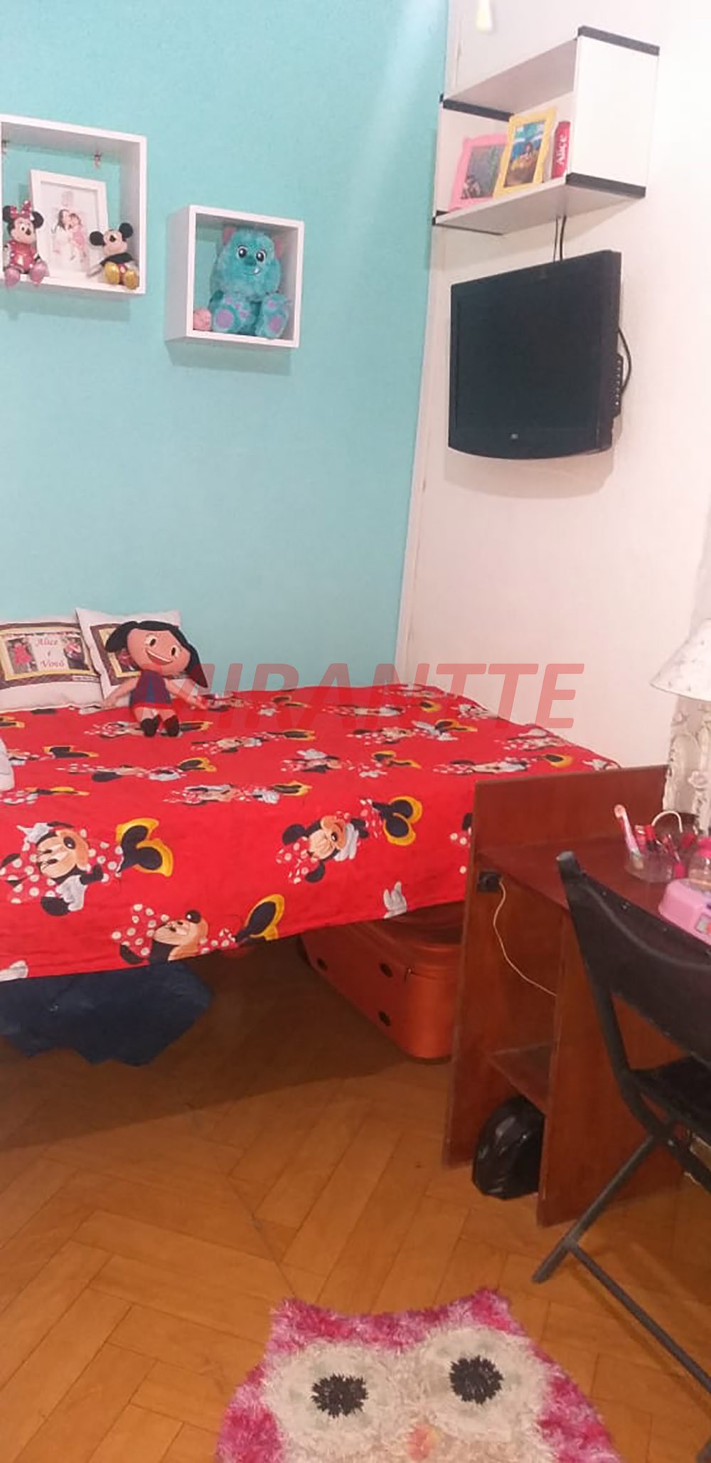 Sobrado de 192m² com 4 quartos em Água Fria
