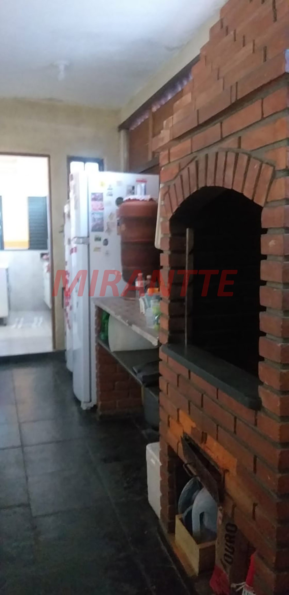 Sobrado de 192m² com 4 quartos em Água Fria