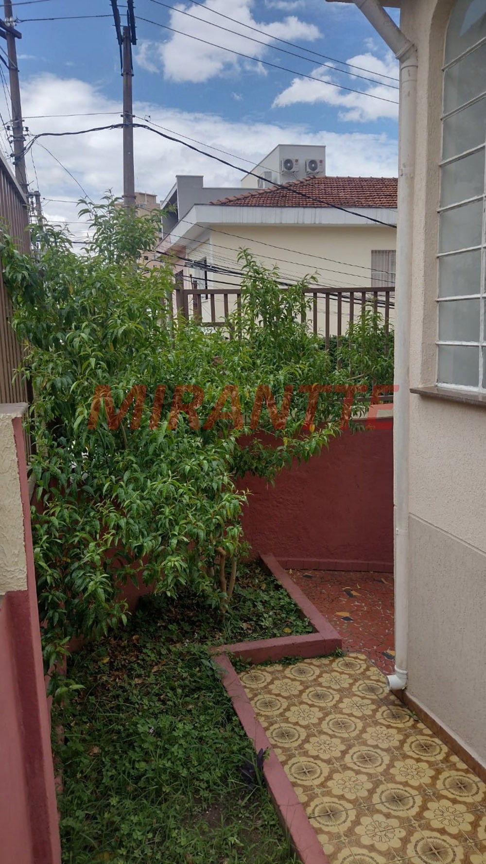 Sobrado de 246m² com 6 quartos em Vila Pauliceia