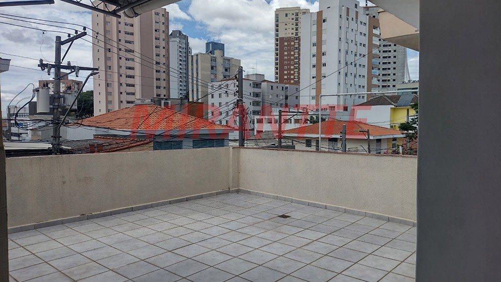 Sobrado de 246m² com 6 quartos em Vila Pauliceia
