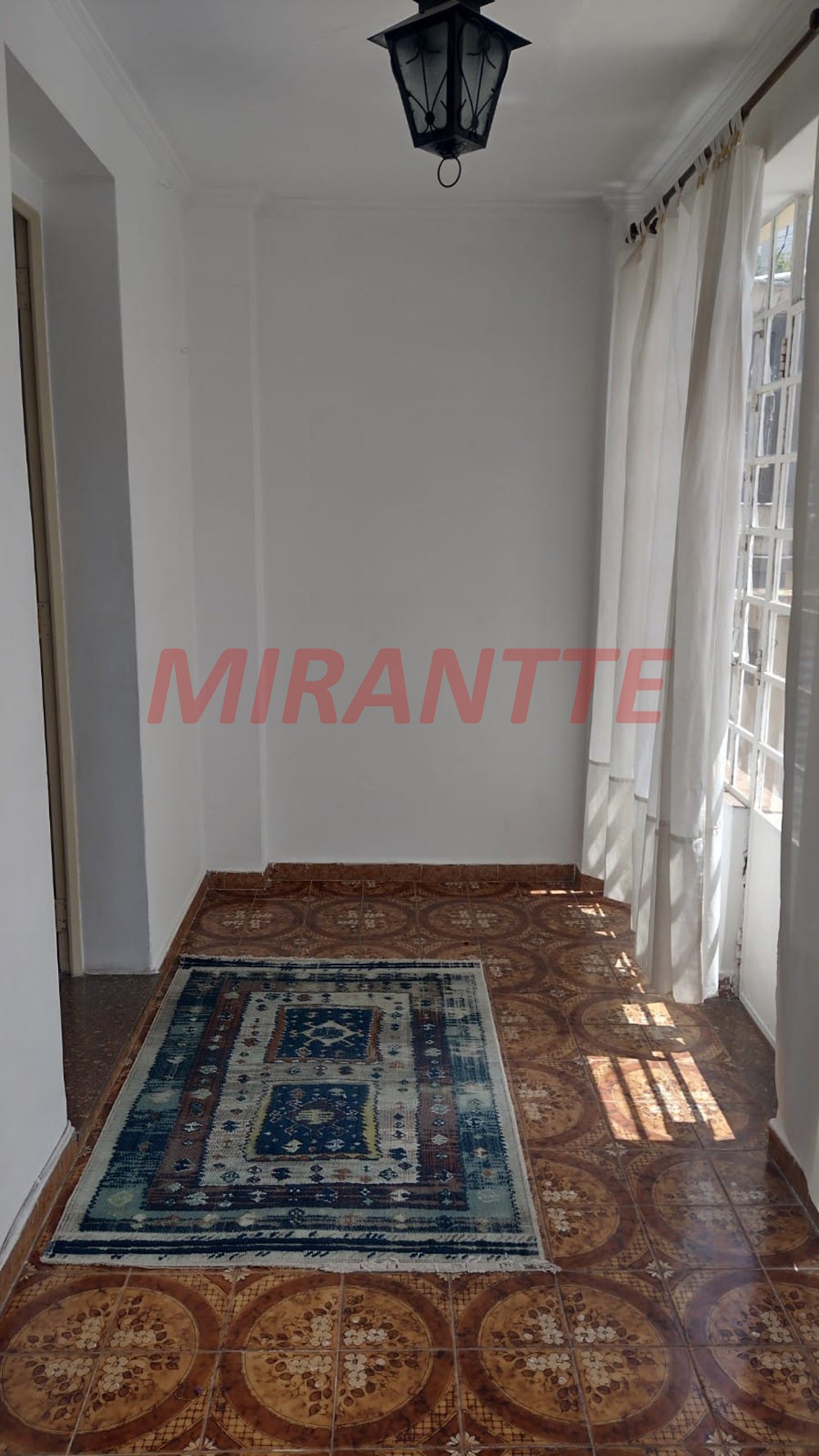 Sobrado de 246m² com 6 quartos em Vila Pauliceia