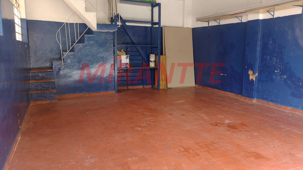 Sobrado de 246m² com 6 quartos em Vila Pauliceia
