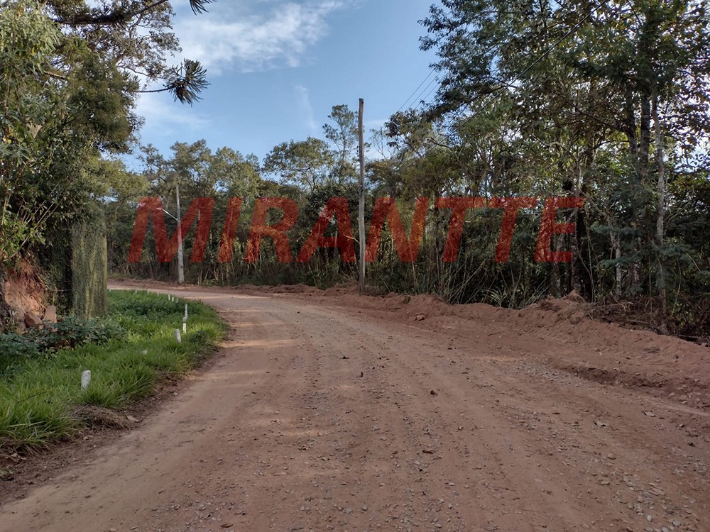 Terreno de 1325m² em Serra Da Cantareira