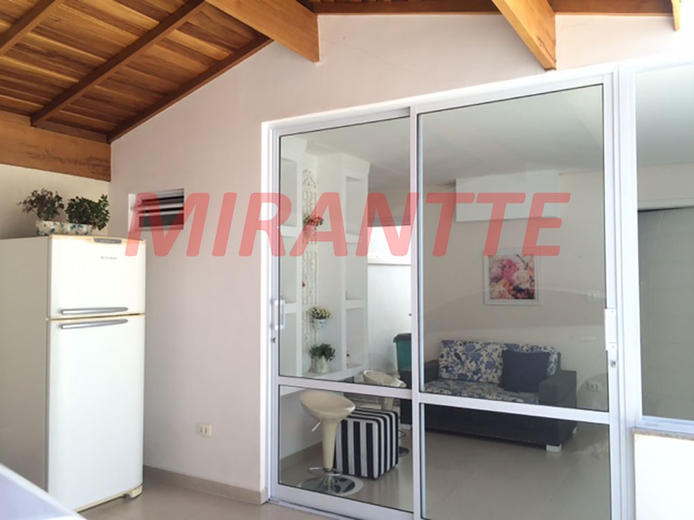 Sobrado de 222m² com 3 quartos em Vila Rosália