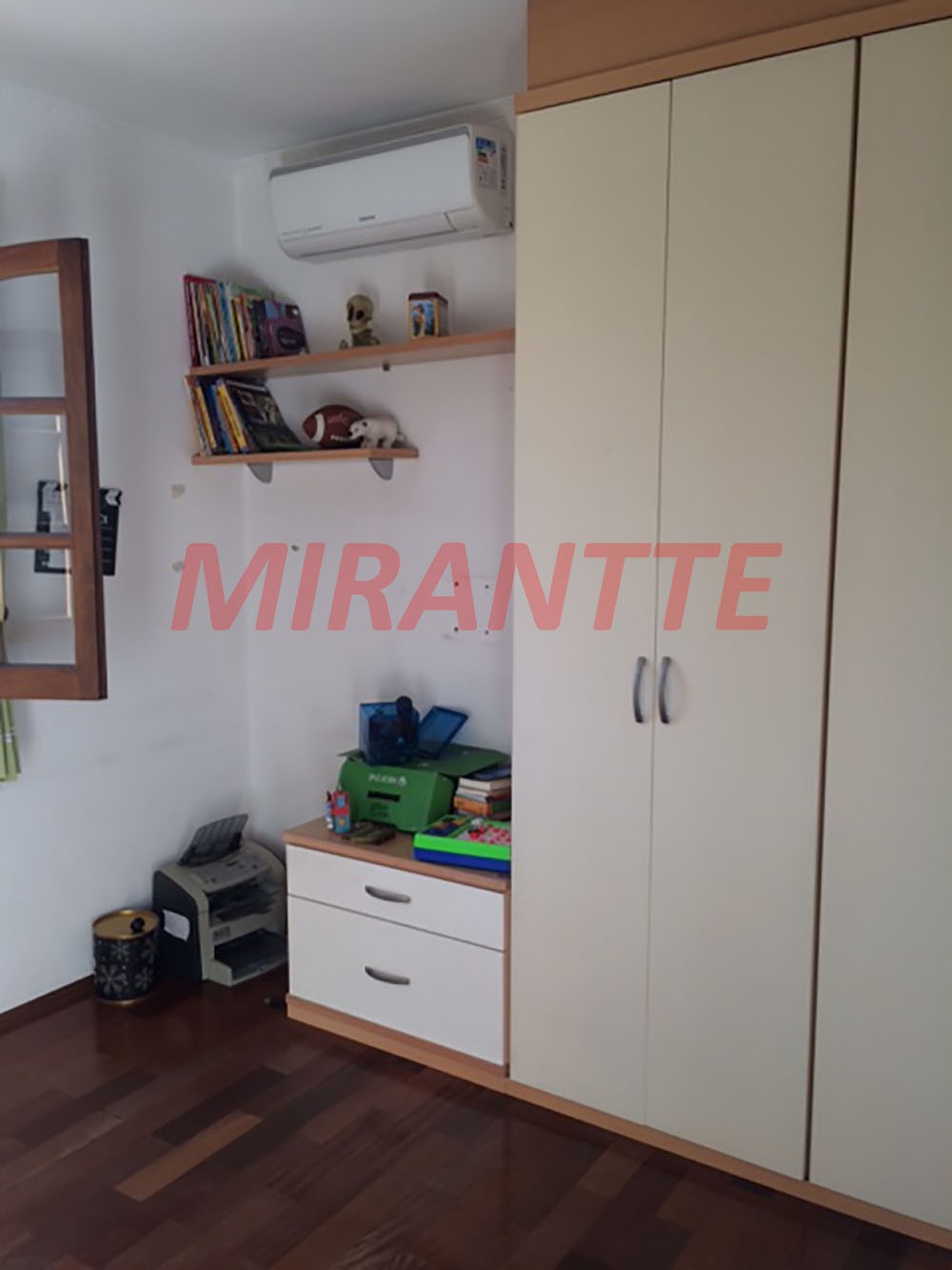 Sobrado de 222m² com 3 quartos em Vila Rosália