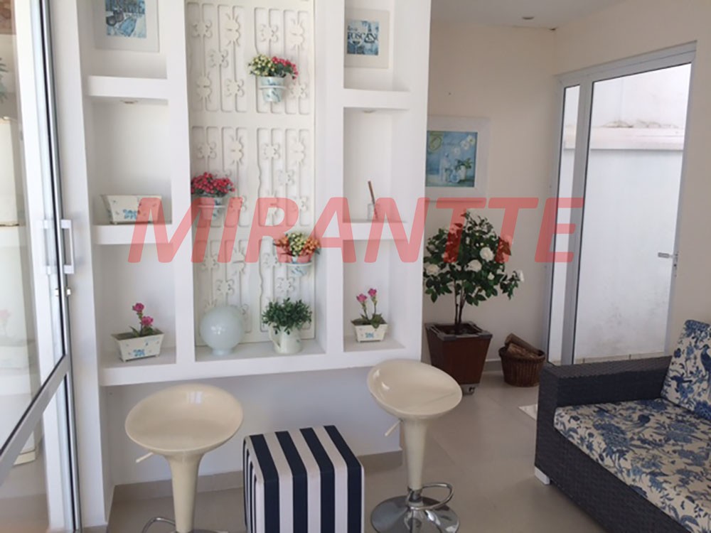 Sobrado de 222m² com 3 quartos em Vila Rosália