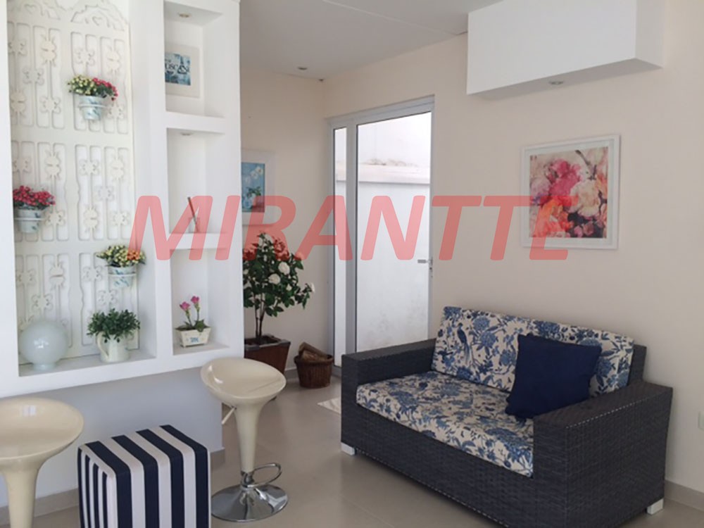 Sobrado de 222m² com 3 quartos em Vila Rosália