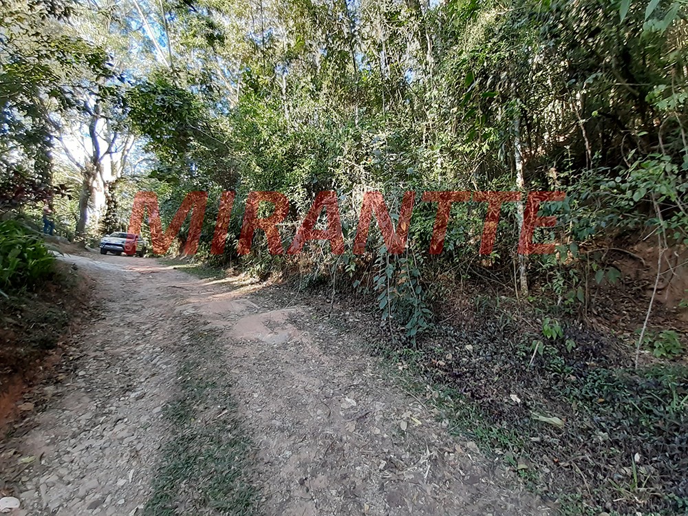 Terreno de 1184m² em Serra Da Cantareira