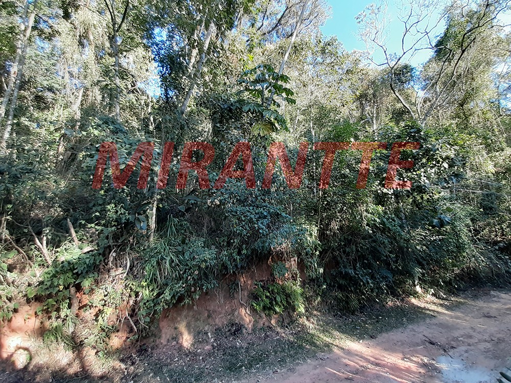Terreno de 1184m² em Serra Da Cantareira