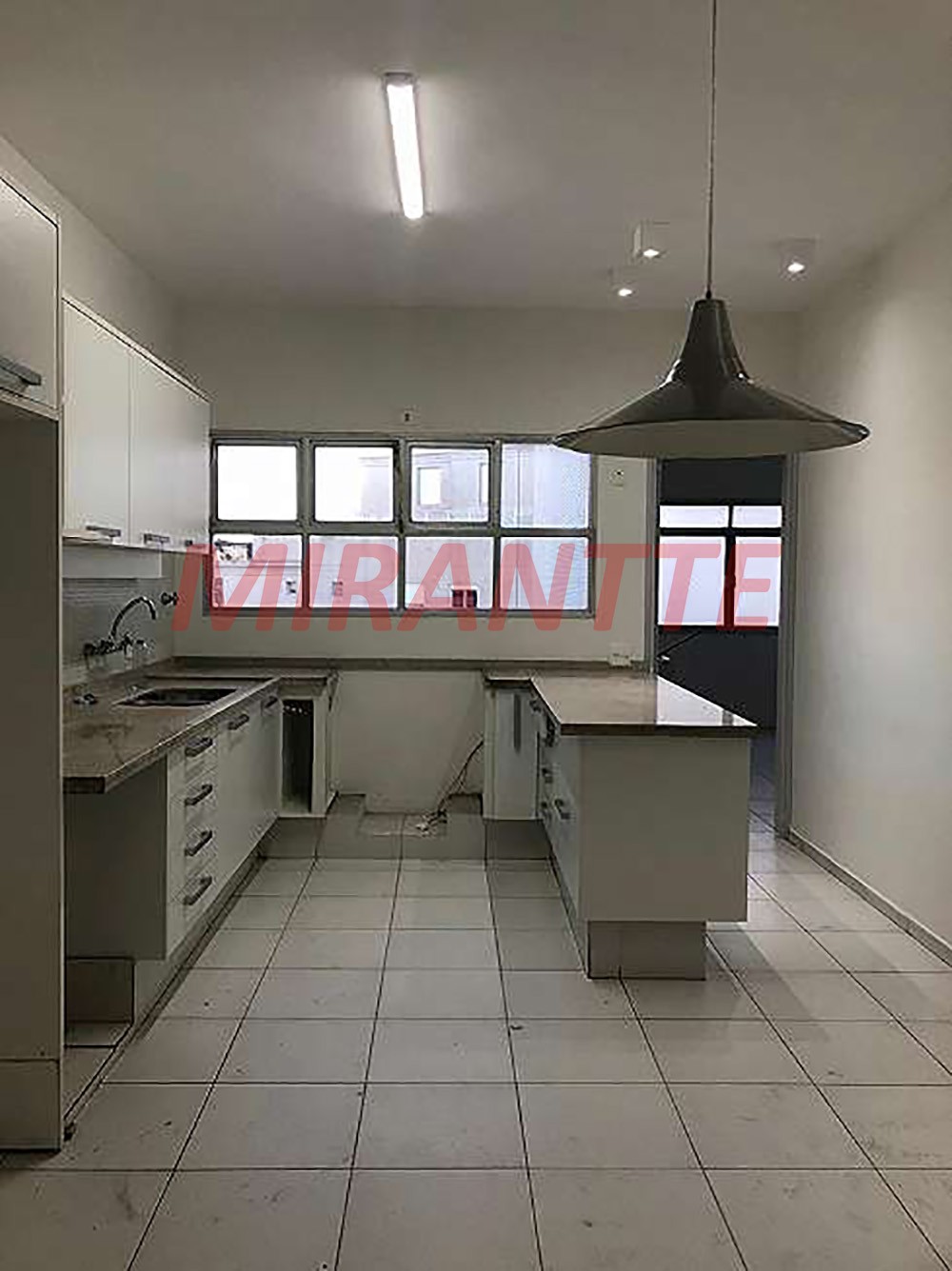 Apartamento de 177m² com 2 quartos em Perdizes