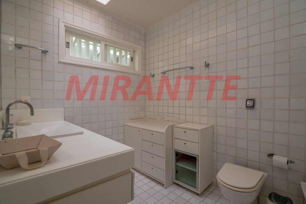 Sobrado de 588m² com 7 quartos em Maresias