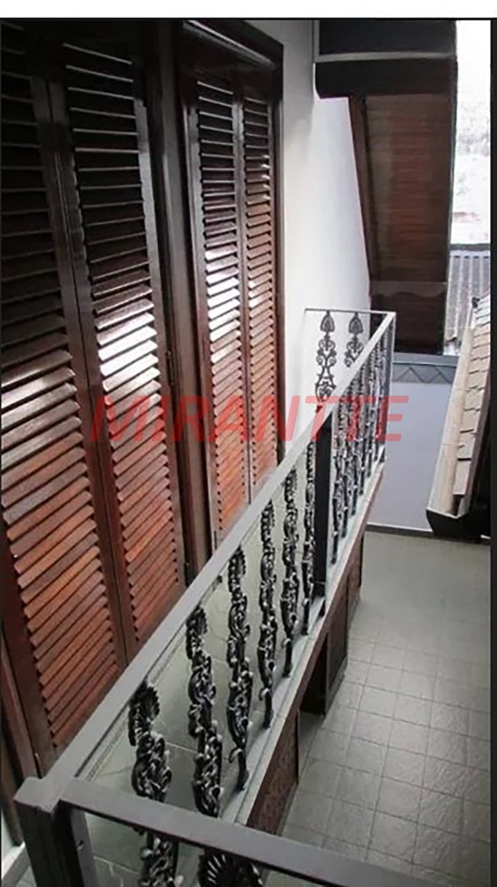 Sobrado de 230m² com 4 quartos em Vila Palmeira