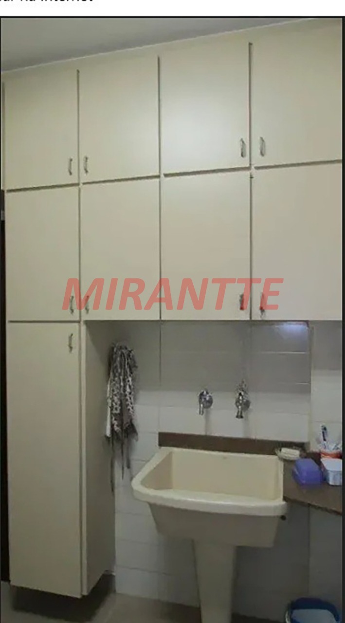 Sobrado de 230m² com 4 quartos em Vila Palmeira