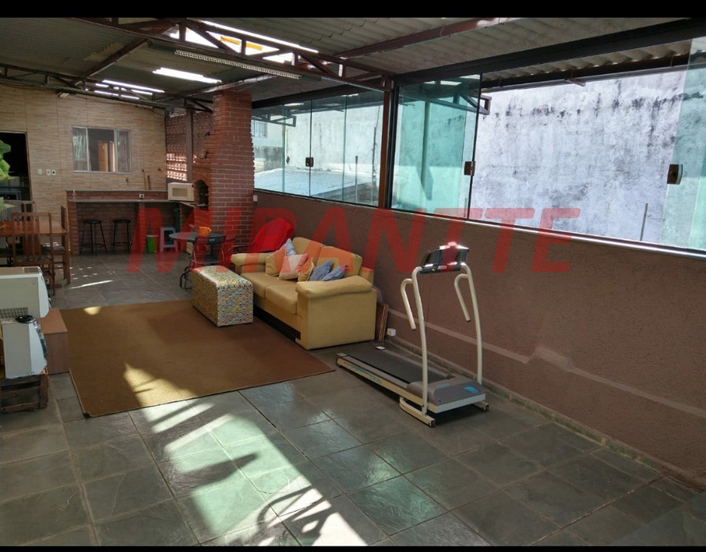 Sobrado de 220m² com 4 quartos em Artur Alvim
