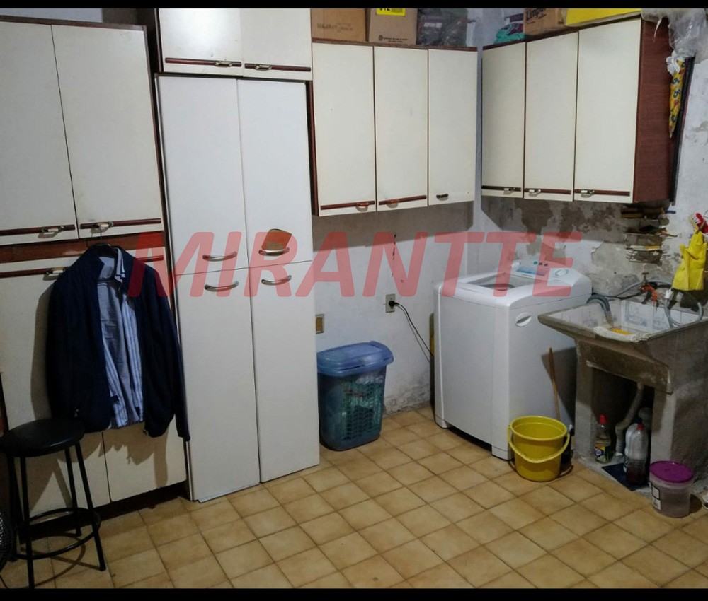Sobrado de 220m² com 4 quartos em Artur Alvim