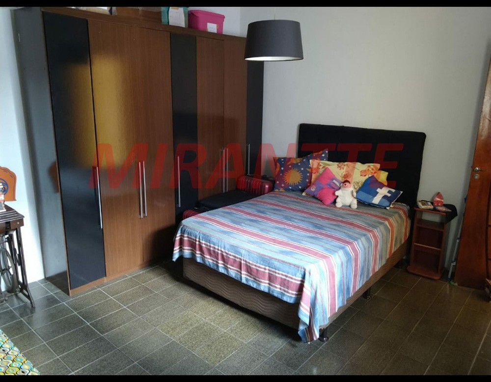 Sobrado de 220m² com 4 quartos em Artur Alvim