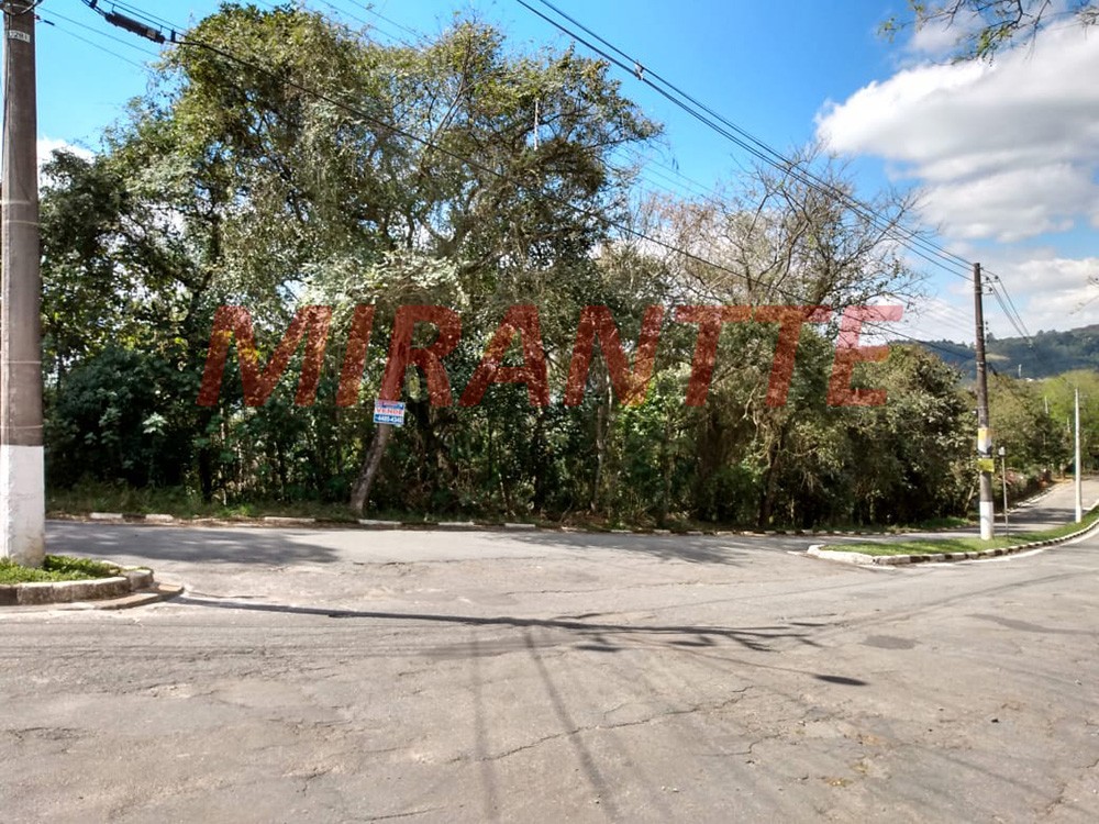 Terreno de 1836m² em Serra Da Cantareira