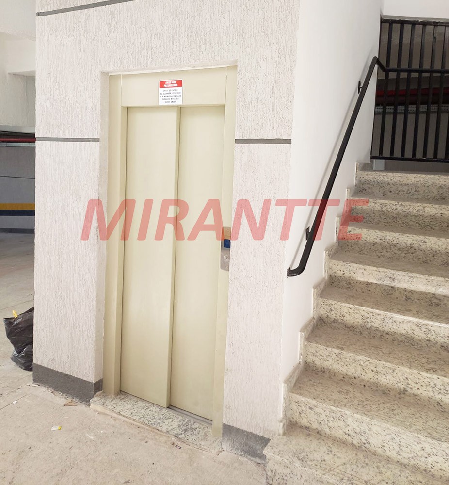 Apartamento de 40m² com 3 quartos em Vila Nivi