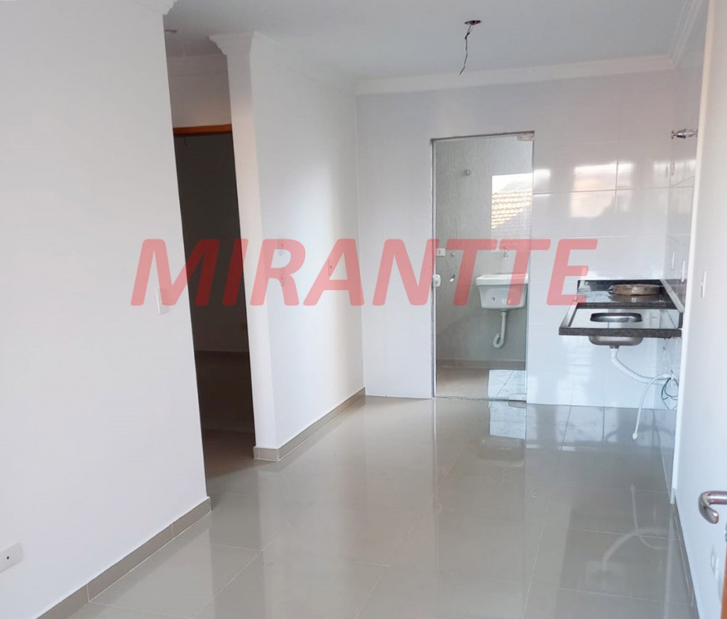 Apartamento de 40m² com 3 quartos em Vila Nivi
