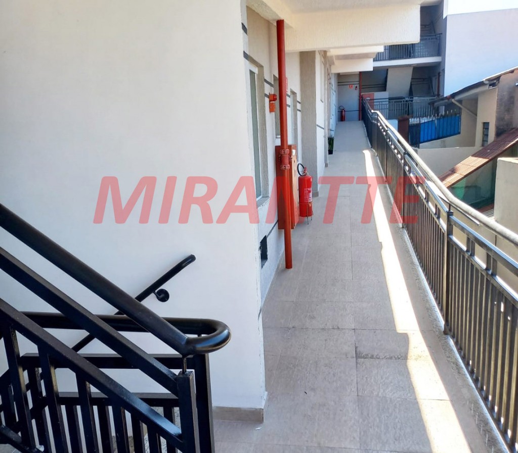 Apartamento de 35m² com 2 quartos em Vila Nivi