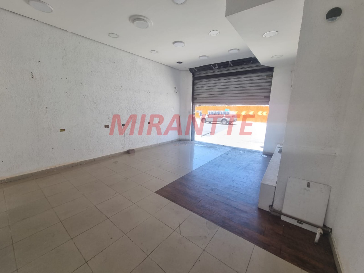 Comercial de 46m² em Santana