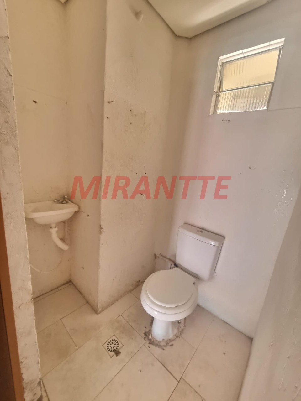 Comercial de 46m² em Santana