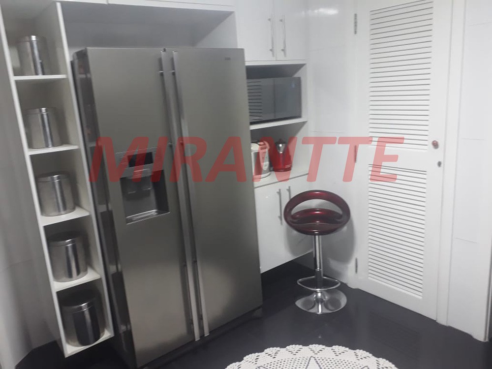 Apartamento de 253m² com 4 quartos em Santana