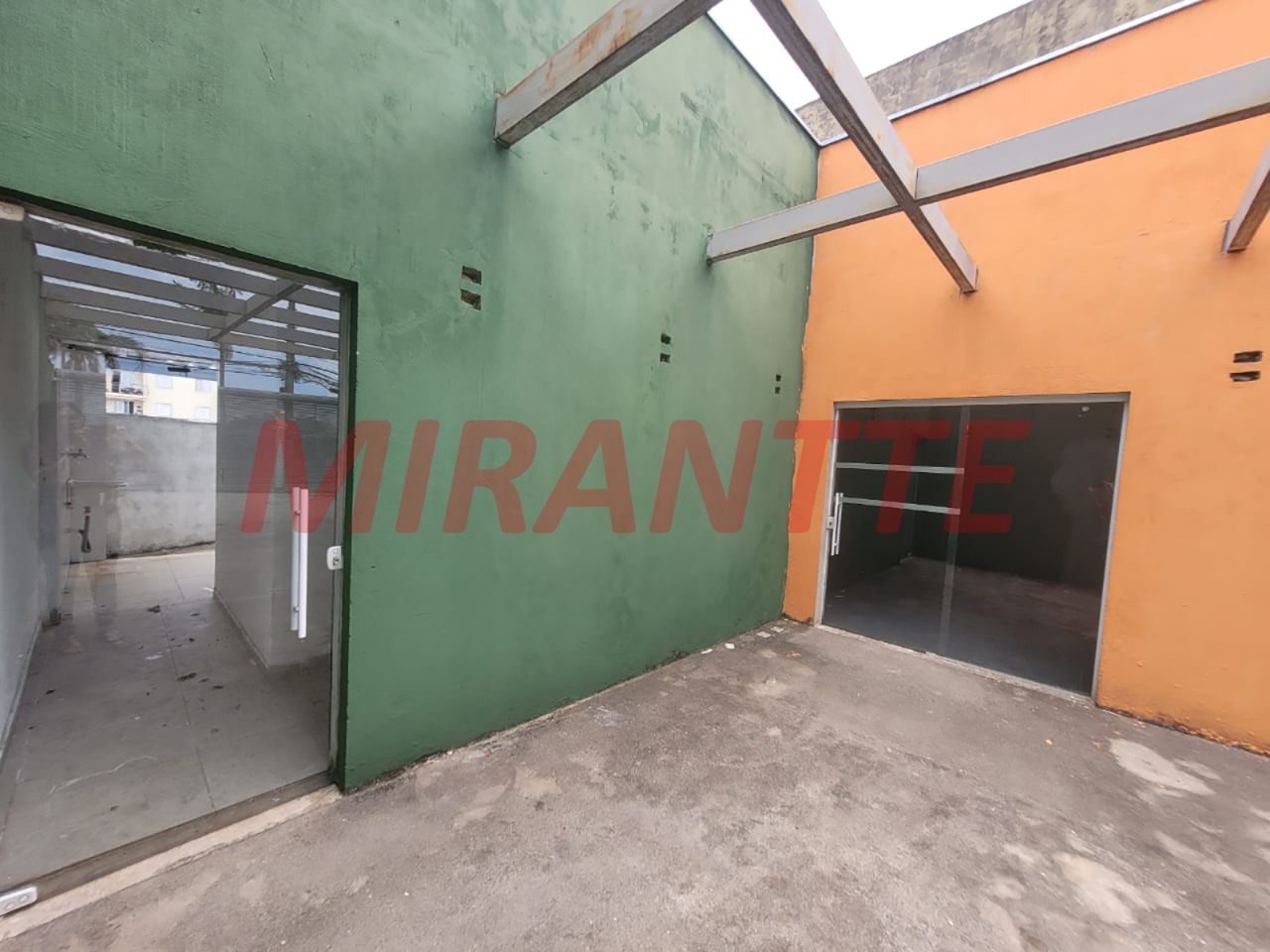 Comercial de 150m² em Bairro do Limão