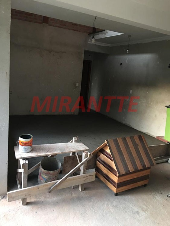 Casa terrea de 206m² com 4 quartos em Serra Da Cantareira