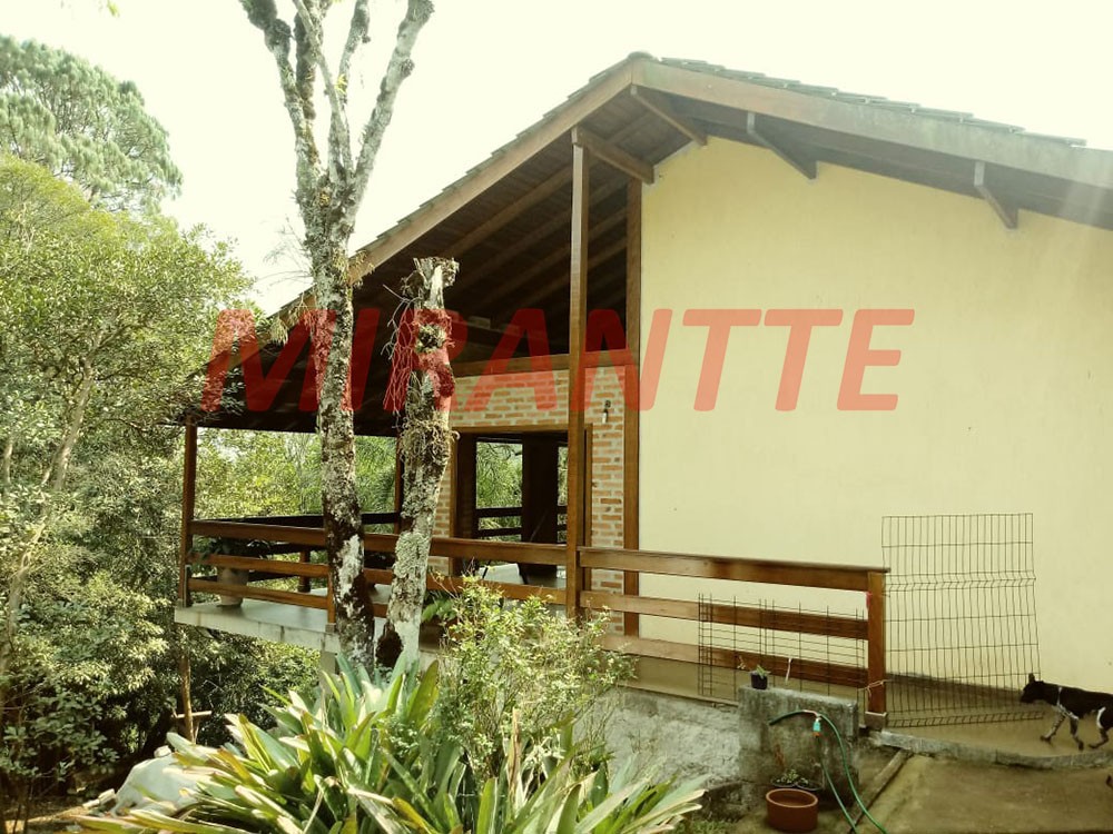 Casa terrea de 206m² com 4 quartos em Serra Da Cantareira