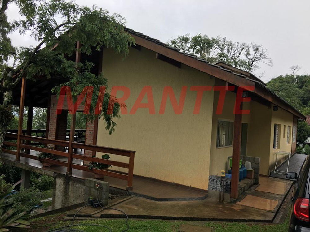 Casa terrea de 206m² com 4 quartos em Serra Da Cantareira
