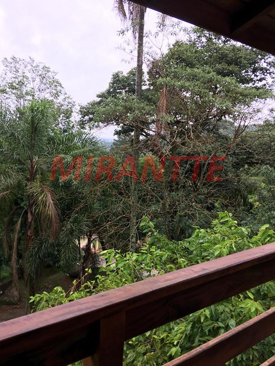 Casa terrea de 206m² com 4 quartos em Serra Da Cantareira