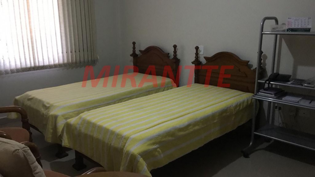 Casa terrea de 206m² com 4 quartos em Serra Da Cantareira