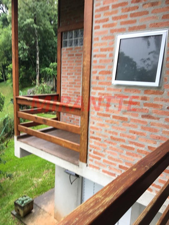 Casa terrea de 206m² com 4 quartos em Serra Da Cantareira