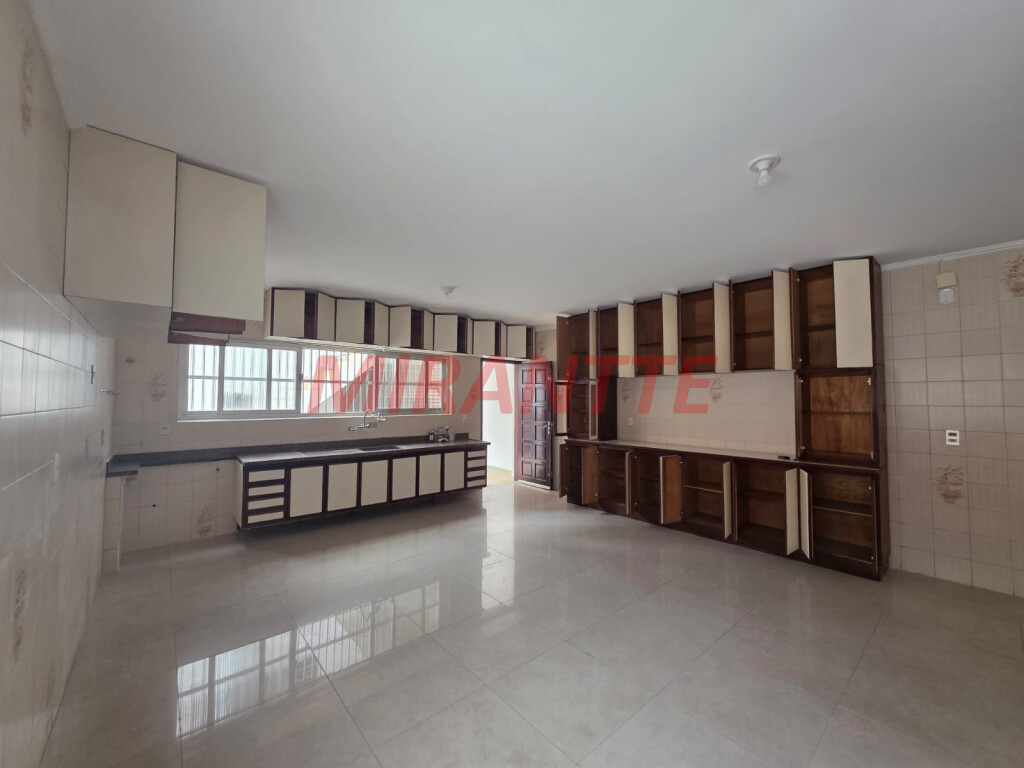 Sobrado de 293m² com 3 quartos em Jardim São Paulo