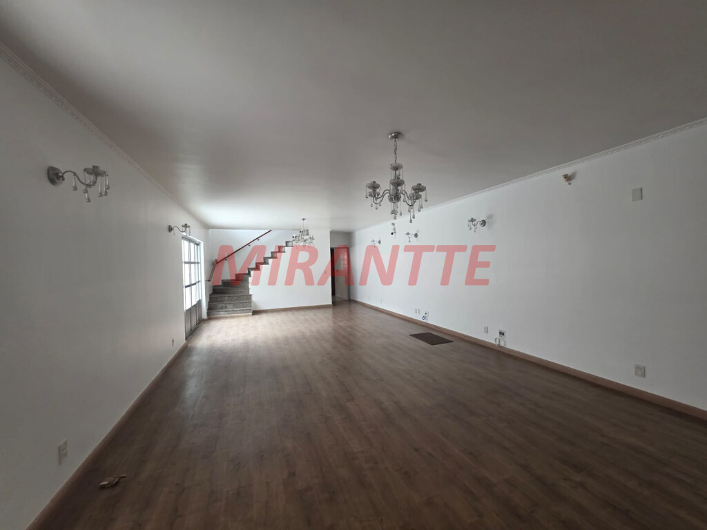 Sobrado de 293m² com 3 quartos em Jardim São Paulo