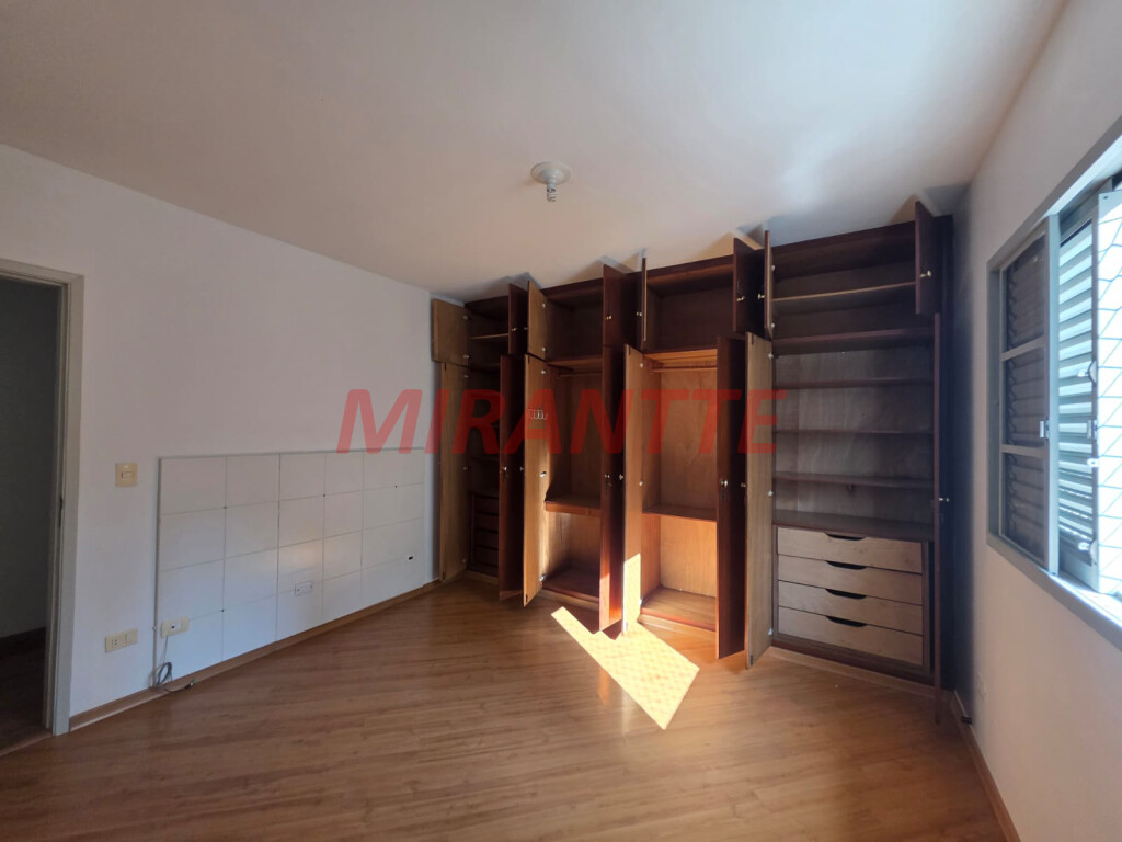 Sobrado de 293m² com 3 quartos em Jardim São Paulo