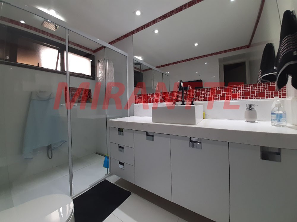 Apartamento de 220m² com 3 quartos em Santana