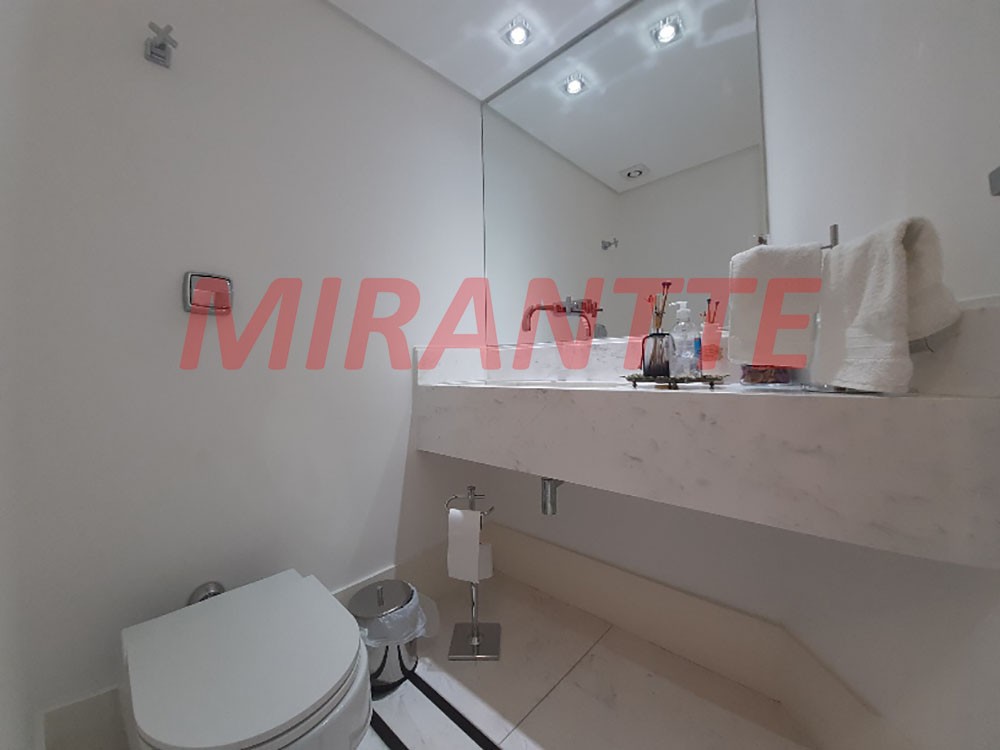 Apartamento de 220m² com 3 quartos em Santana