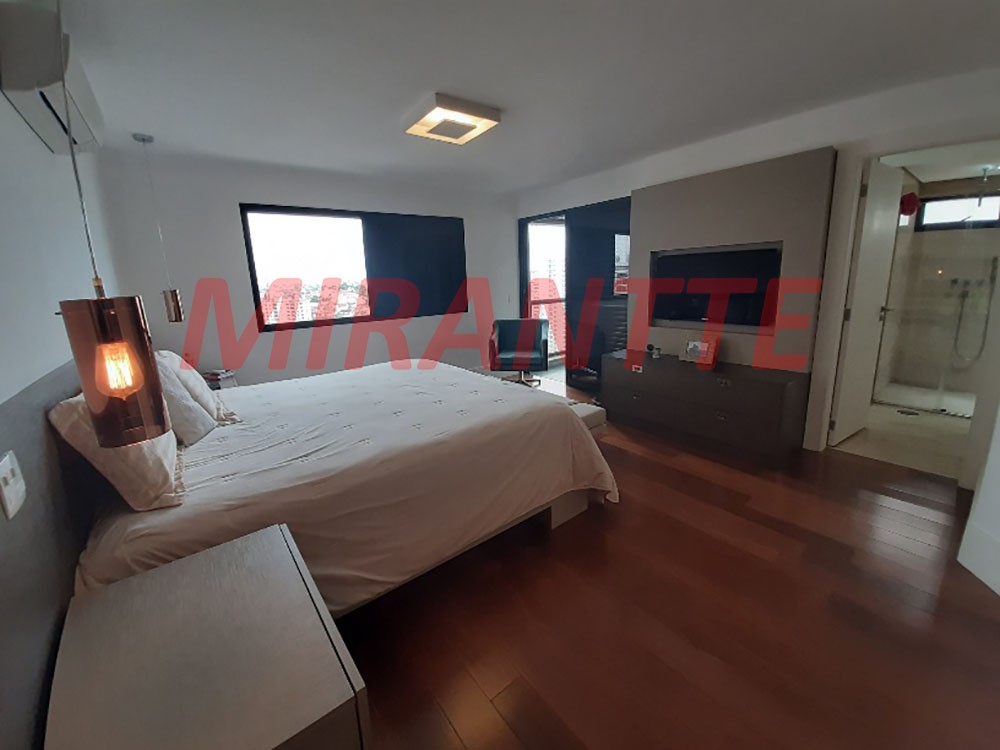 Apartamento de 220m² com 3 quartos em Santana